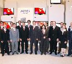 Einmalig: Das Sharp Power-Team am POS