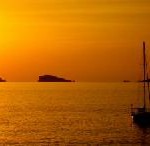 „Girls Wanted“: Fußball-Nationalspielerinnen trainieren Mädchen auf Ibiza