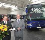 Das Gebrauchtfahrzeug-Center Dortmund übergibt den 1000sten Omnibus