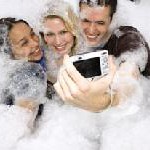 Images like.no.other: Schaum, Seifenblasen und magische Momente – Sony begeistert mit der Imaging-Kampagne „Foam City“