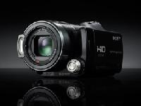Sony stellt mit der HDR-CX11E den weltweit ersten Camcorder mit Lächelautomatik vor