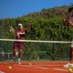 Wimbledonreifes Training im Select Maris: Tenniscamp mit Doppelstar Peter McNamara