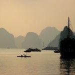 Halong Bay und Cat Ba mit Seeschlangen, Geckos und Pythons: Per Boot und Fahrrad auf den Spuren von James Bond