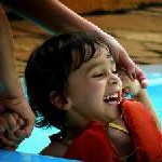 Ferienangebote für Kinder: Ohne Wartezeit im Urlaub schwimmen lernen