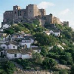 Andalusien: Die mittelalterliche Festung von Castellar de la Frontera wird zum Hotel