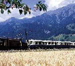 Kulturhistorische Erlebnisse in der Schweiz: Zeitreisen in legendären Zügen und historischen Hotels erleben