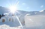 Die Zauber-Erlebniswelt aus Eis und Schnee: Alpeniglu-Dorf übersiedelt in die SkiWelt