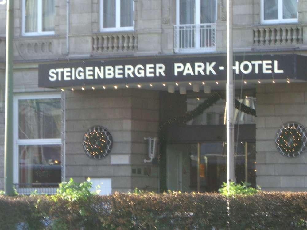 Hoteltest im Steigenberger Parkhotel Düsseldorf: Sterne mit Staub