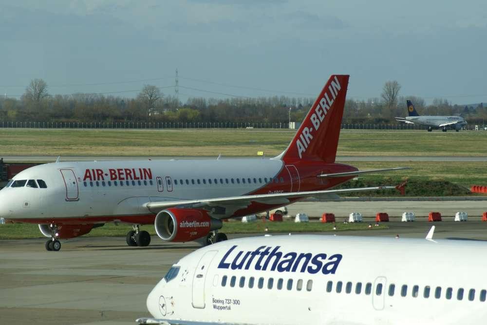 Air Berlin steigert im März Passagierzahl und Erlös