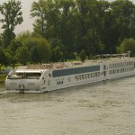 Abschlagen & Ausspannen mit A-ROSA: Beliebte Golf-Themenkreuzfahrten auf Rhône/Saône, Donau und Rhein erleben