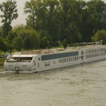 Abschlagen & Ausspannen mit A-ROSA: Beliebte Golf-Themenkreuzfahrten auf Rhône/Saône, Donau und Rhein erleben