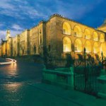 ANDALUSIEN: MEZQUITA BY NIGHT