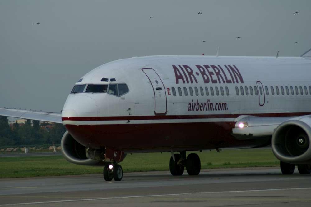 Air Berlin erhält weltweit erste Boeing 737-700 mit Sky Interior