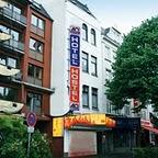 A&O  Hamburg jetzt mit Bar, Internetplätzen, Billard und eine Kinderspielecke
