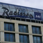 Radisson Blu Hotel, Zurich Airport: Car-Launches  Spektakuläre Ambiance am „Wine Tower“ für edle Auto-Präsentationen