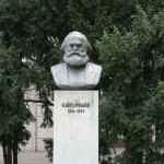 Berlin: Marx und Engels gehören nach Mitte
