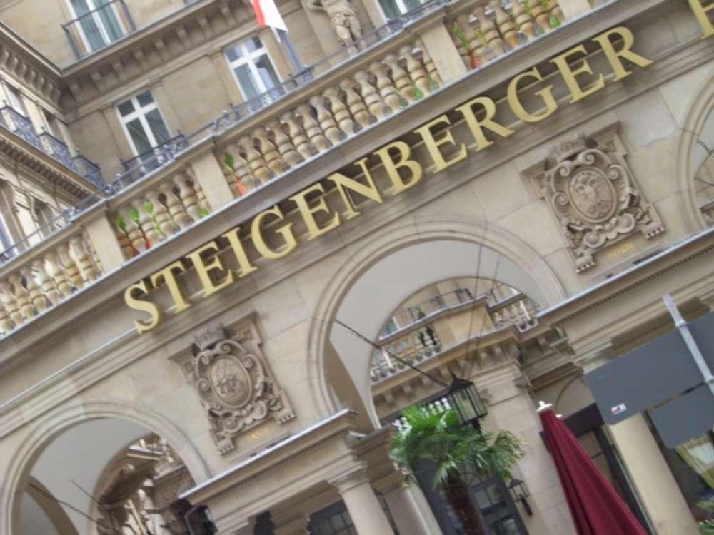 Steigenberger Hotel Group: Manfred Lippert ist Mitglied des Deutschen Knigge-Rats