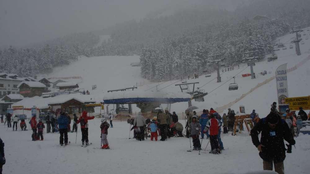 Vorfreude auf Schnee, Ski und Winterspaß