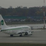 Vollcharter-Maschine der Germania fliegt im Winter mit alltours Logo
