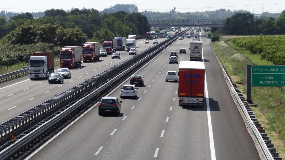 Trends bei Mietwagen in Deutschland: Starker Buchungszuwachs bei großen Fahrzeugklassen