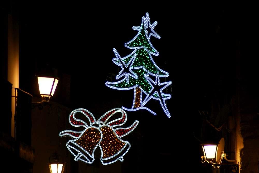 hotel.de-Umfrage: Wissenswertes und Überraschendes zur Weihnachtsmarkt-Saison