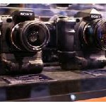 Sony: Zuwachs für Sonys digitales Spiegelreflexkamera- System „α“