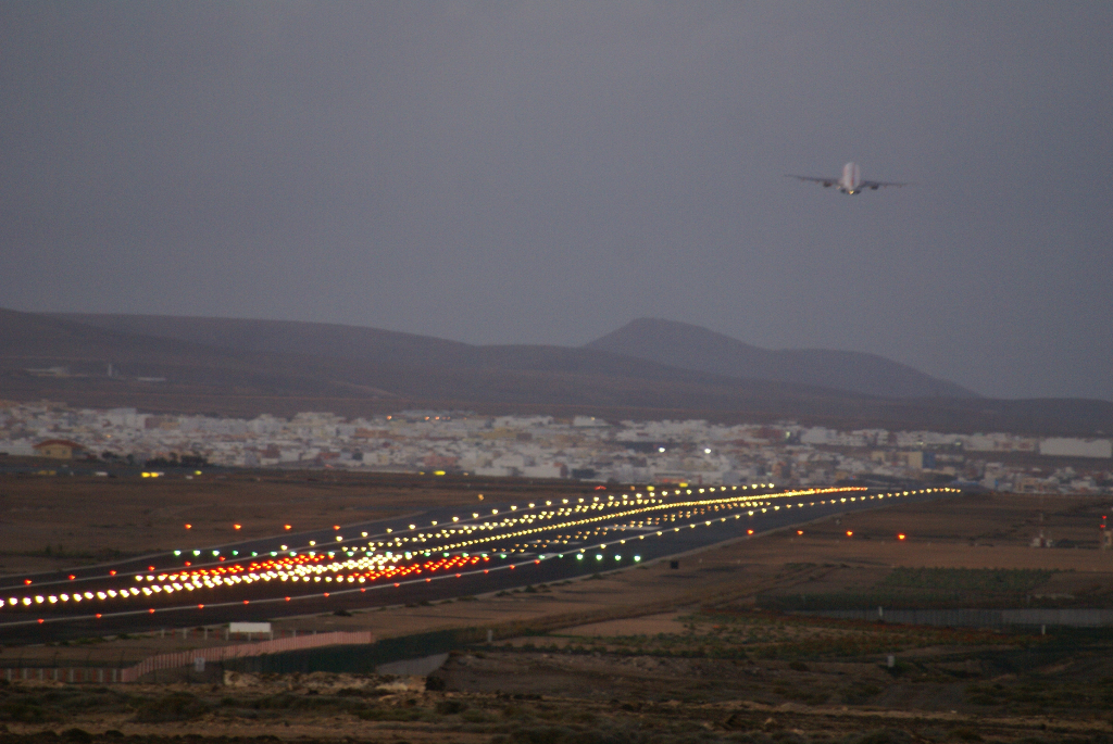 Airports Spanien - Fuerteventura, Kanaren (08268), Foto: ©Carstino Delmonte (2009)