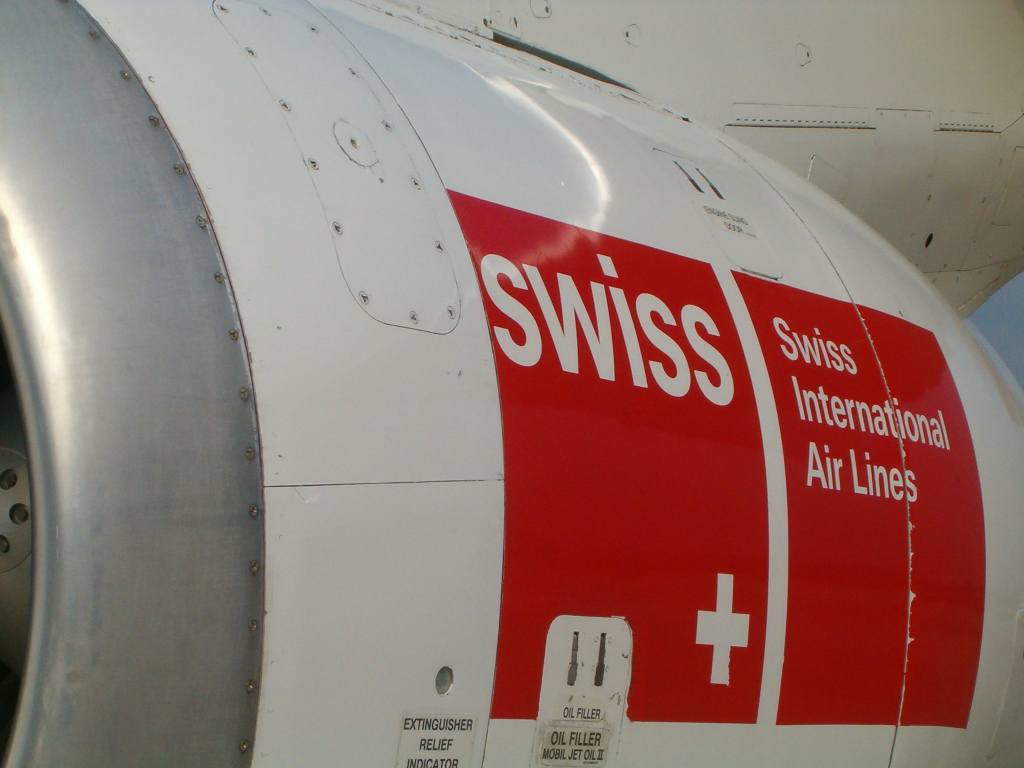 Swiss - schweizerisches Lufthansa-Unternehmen (03832) Foto: ©Carstino Delmonte (2009)