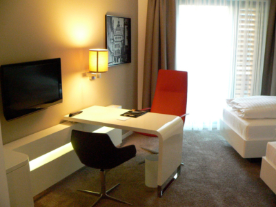 Dresden - Zimmer im neu eröffneten Innside Sol Melia Hotel