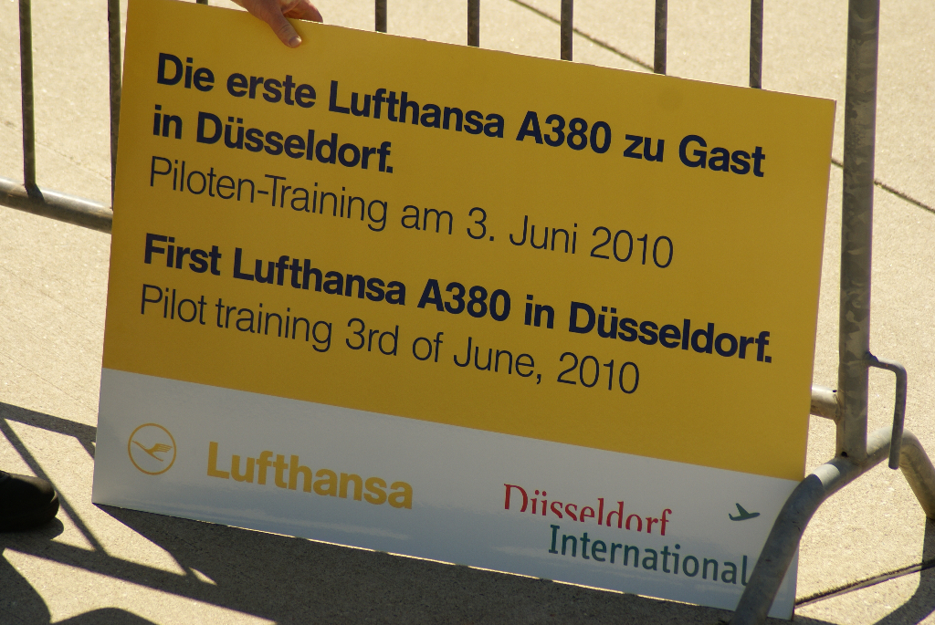 Airbus A 380 Trainingsflüge über Deutschland, Zwischenlandung in Düsseldorf am 3. Juni 2010