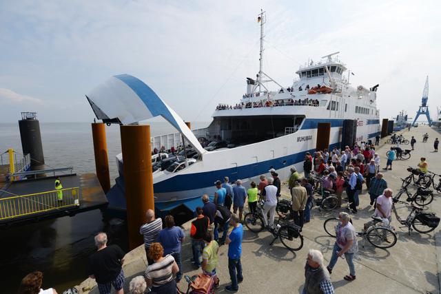 Cuxhaven: Neustart für Elbe-Fähre