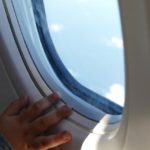 Flugreisen: Kindersitz mit dem Label “For use in aircraft” nutzen