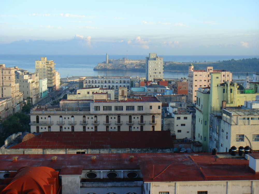 Versorgungskrise Kuba: Russland fliegt gestrandete Touristen aus