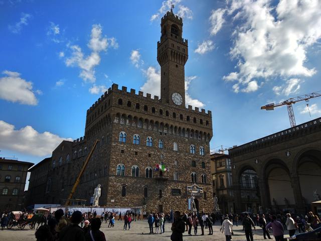 Piazzale degli Uffizi in Florenz