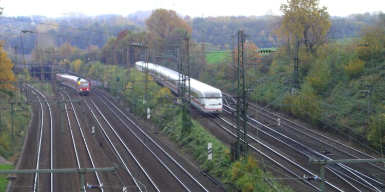 Bahnreisen: Urlaubs-Express setzt auf Villach und München